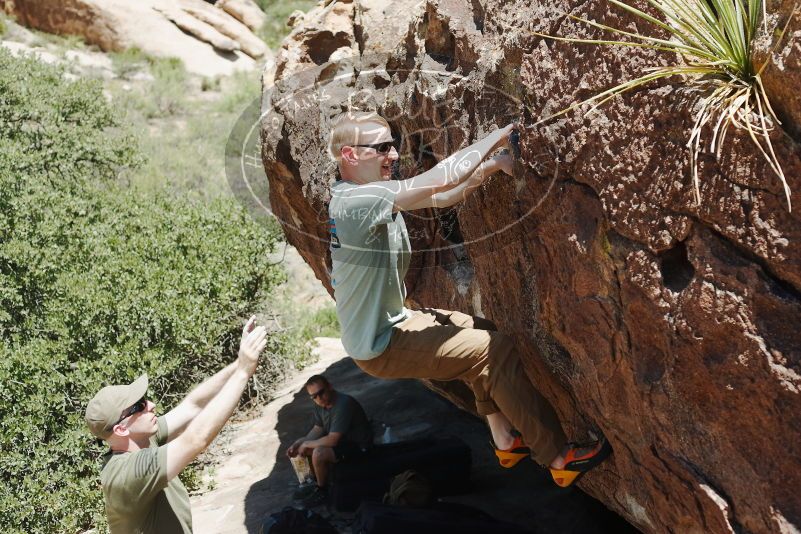 Bouldering in Hueco Tanks on 06/15/2019 with Blue Lizard Climbing and Yoga

Filename: SRM_20190615_1356080.jpg
Aperture: f/4.0
Shutter Speed: 1/1000
Body: Canon EOS-1D Mark II
Lens: Canon EF 50mm f/1.8 II