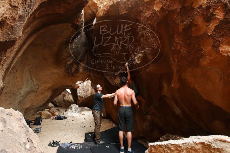 Bouldering in Hueco Tanks on 06/28/2019 with Blue Lizard Climbing and Yoga

Filename: SRM_20190628_1735170.jpg
Aperture: f/5.0
Shutter Speed: 1/160
Body: Canon EOS-1D Mark II
Lens: Canon EF 16-35mm f/2.8 L