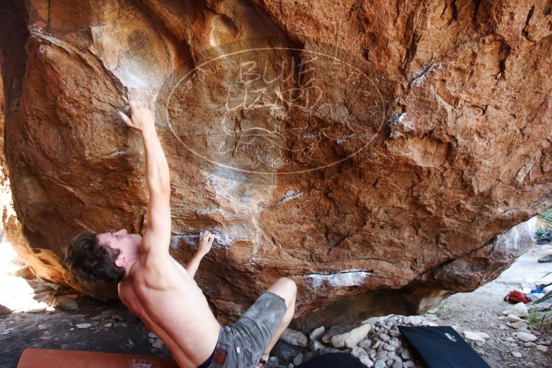Bouldering in Hueco Tanks on 08/31/2019 with Blue Lizard Climbing and Yoga

Filename: SRM_20190831_1149150.jpg
Aperture: f/4.0
Shutter Speed: 1/320
Body: Canon EOS-1D Mark II
Lens: Canon EF 16-35mm f/2.8 L