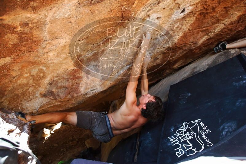 Bouldering in Hueco Tanks on 08/31/2019 with Blue Lizard Climbing and Yoga

Filename: SRM_20190831_1418260.jpg
Aperture: f/4.0
Shutter Speed: 1/320
Body: Canon EOS-1D Mark II
Lens: Canon EF 16-35mm f/2.8 L