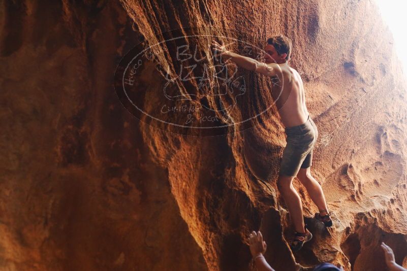Bouldering in Hueco Tanks on 08/31/2019 with Blue Lizard Climbing and Yoga

Filename: SRM_20190831_1749200.jpg
Aperture: f/2.8
Shutter Speed: 1/200
Body: Canon EOS-1D Mark II
Lens: Canon EF 50mm f/1.8 II