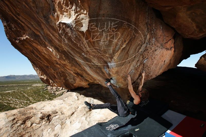 Bouldering in Hueco Tanks on 10/26/2019 with Blue Lizard Climbing and Yoga

Filename: SRM_20191026_1326070.jpg
Aperture: f/8.0
Shutter Speed: 1/250
Body: Canon EOS-1D Mark II
Lens: Canon EF 16-35mm f/2.8 L