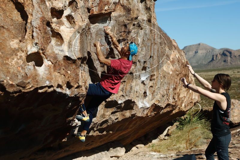 Bouldering in Hueco Tanks on 11/09/2019 with Blue Lizard Climbing and Yoga

Filename: SRM_20191109_1104050.jpg
Aperture: f/4.0
Shutter Speed: 1/2000
Body: Canon EOS-1D Mark II
Lens: Canon EF 50mm f/1.8 II