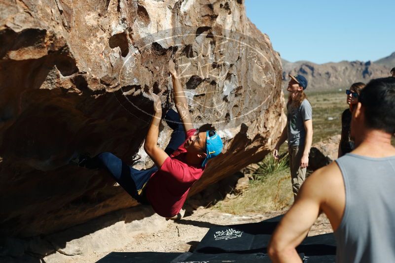 Bouldering in Hueco Tanks on 11/09/2019 with Blue Lizard Climbing and Yoga

Filename: SRM_20191109_1119300.jpg
Aperture: f/4.0
Shutter Speed: 1/1600
Body: Canon EOS-1D Mark II
Lens: Canon EF 50mm f/1.8 II