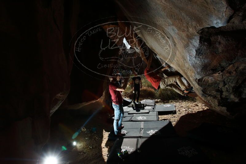 Bouldering in Hueco Tanks on 11/09/2019 with Blue Lizard Climbing and Yoga

Filename: SRM_20191109_1214000.jpg
Aperture: f/8.0
Shutter Speed: 1/250
Body: Canon EOS-1D Mark II
Lens: Canon EF 16-35mm f/2.8 L