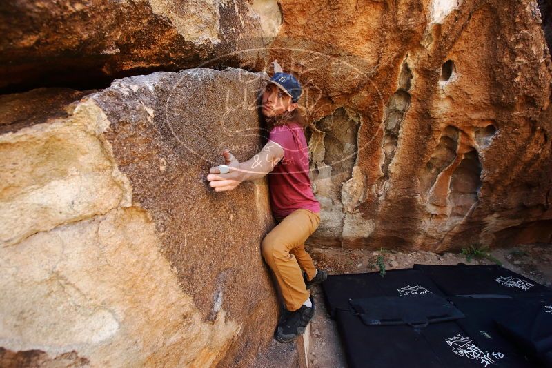 Bouldering in Hueco Tanks on 11/10/2019 with Blue Lizard Climbing and Yoga

Filename: SRM_20191110_1239520.jpg
Aperture: f/5.6
Shutter Speed: 1/250
Body: Canon EOS-1D Mark II
Lens: Canon EF 16-35mm f/2.8 L
