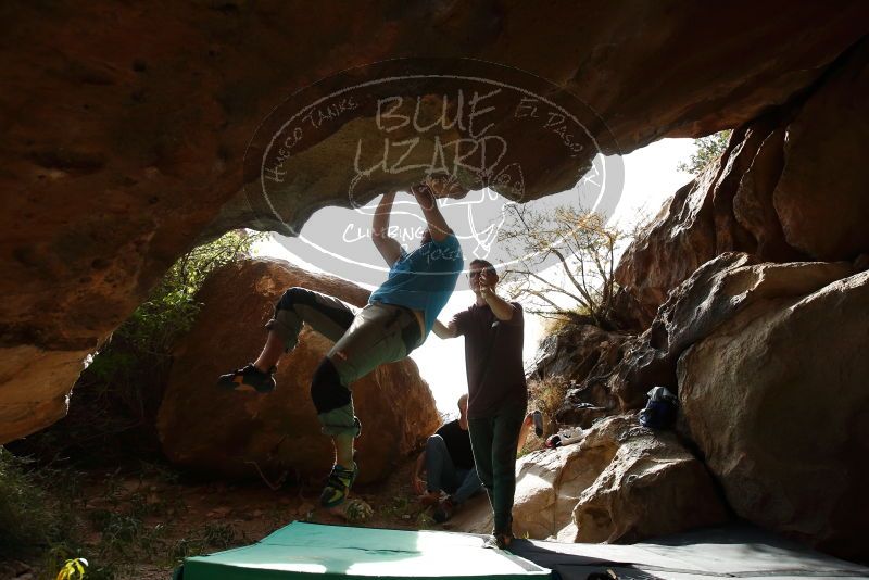 Bouldering in Hueco Tanks on 11/10/2019 with Blue Lizard Climbing and Yoga

Filename: SRM_20191110_1436380.jpg
Aperture: f/5.6
Shutter Speed: 1/1000
Body: Canon EOS-1D Mark II
Lens: Canon EF 16-35mm f/2.8 L