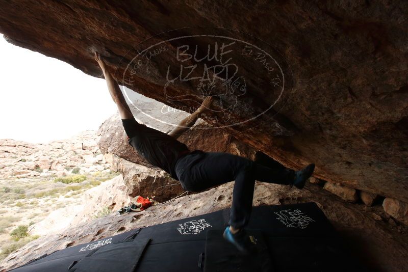 Bouldering in Hueco Tanks on 11/17/2019 with Blue Lizard Climbing and Yoga

Filename: SRM_20191117_1252240.jpg
Aperture: f/8.0
Shutter Speed: 1/250
Body: Canon EOS-1D Mark II
Lens: Canon EF 16-35mm f/2.8 L