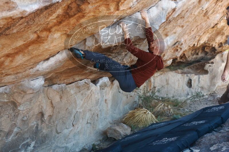 Bouldering in Hueco Tanks on 11/18/2019 with Blue Lizard Climbing and Yoga

Filename: SRM_20191118_1149560.jpg
Aperture: f/3.5
Shutter Speed: 1/250
Body: Canon EOS-1D Mark II
Lens: Canon EF 50mm f/1.8 II