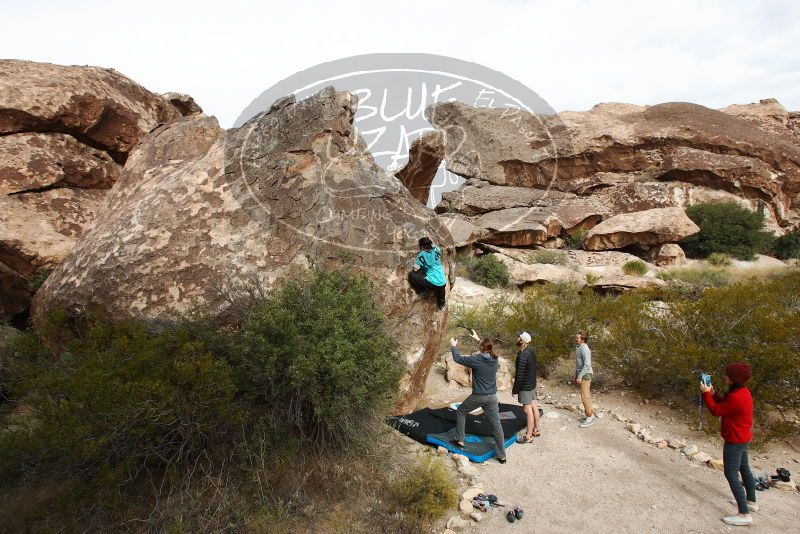 Bouldering in Hueco Tanks on 11/16/2019 with Blue Lizard Climbing and Yoga

Filename: SRM_20191116_1029300.jpg
Aperture: f/8.0
Shutter Speed: 1/250
Body: Canon EOS-1D Mark II
Lens: Canon EF 16-35mm f/2.8 L