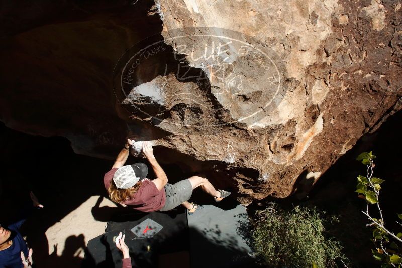 Bouldering in Hueco Tanks on 11/16/2019 with Blue Lizard Climbing and Yoga

Filename: SRM_20191116_1239290.jpg
Aperture: f/8.0
Shutter Speed: 1/1000
Body: Canon EOS-1D Mark II
Lens: Canon EF 16-35mm f/2.8 L