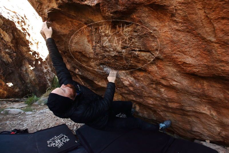 Bouldering in Hueco Tanks on 11/23/2019 with Blue Lizard Climbing and Yoga

Filename: SRM_20191123_1235400.jpg
Aperture: f/4.5
Shutter Speed: 1/250
Body: Canon EOS-1D Mark II
Lens: Canon EF 16-35mm f/2.8 L