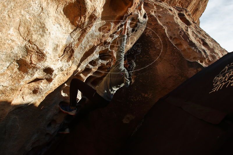 Bouldering in Hueco Tanks on 11/24/2019 with Blue Lizard Climbing and Yoga

Filename: SRM_20191124_1640340.jpg
Aperture: f/8.0
Shutter Speed: 1/400
Body: Canon EOS-1D Mark II
Lens: Canon EF 16-35mm f/2.8 L