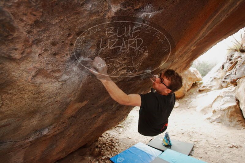 Bouldering in Hueco Tanks on 11/25/2019 with Blue Lizard Climbing and Yoga

Filename: SRM_20191125_1147220.jpg
Aperture: f/3.5
Shutter Speed: 1/250
Body: Canon EOS-1D Mark II
Lens: Canon EF 16-35mm f/2.8 L
