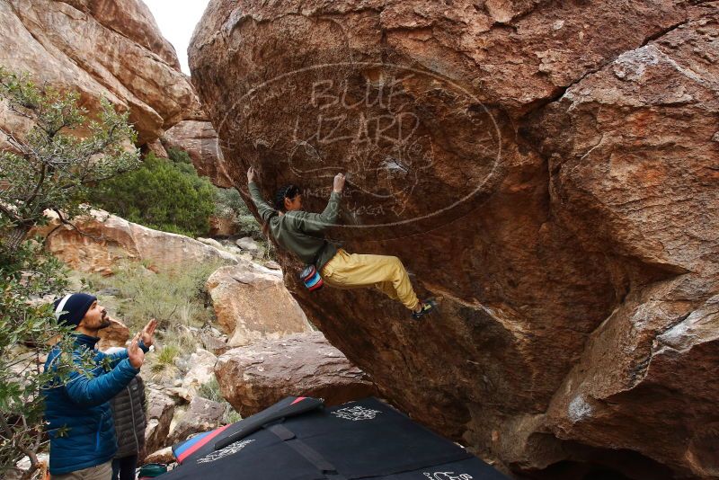 Bouldering in Hueco Tanks on 11/26/2019 with Blue Lizard Climbing and Yoga

Filename: SRM_20191126_1112290.jpg
Aperture: f/7.1
Shutter Speed: 1/250
Body: Canon EOS-1D Mark II
Lens: Canon EF 16-35mm f/2.8 L