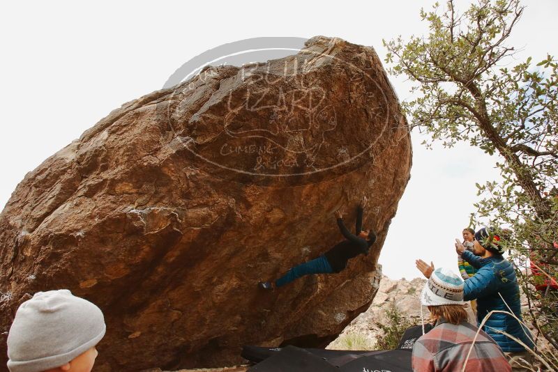 Bouldering in Hueco Tanks on 11/26/2019 with Blue Lizard Climbing and Yoga

Filename: SRM_20191126_1149120.jpg
Aperture: f/8.0
Shutter Speed: 1/250
Body: Canon EOS-1D Mark II
Lens: Canon EF 16-35mm f/2.8 L