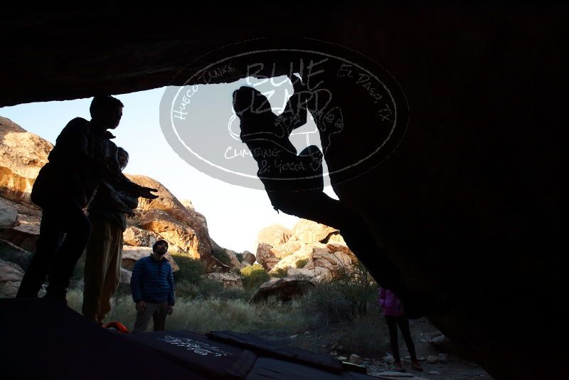 Bouldering in Hueco Tanks on 11/26/2019 with Blue Lizard Climbing and Yoga

Filename: SRM_20191126_1745540.jpg
Aperture: f/7.1
Shutter Speed: 1/250
Body: Canon EOS-1D Mark II
Lens: Canon EF 16-35mm f/2.8 L