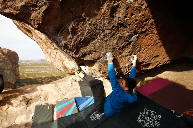 Bouldering in Hueco Tanks on 11/27/2019 with Blue Lizard Climbing and Yoga

Filename: SRM_20191127_0952450.jpg
Aperture: f/7.1
Shutter Speed: 1/250
Body: Canon EOS-1D Mark II
Lens: Canon EF 16-35mm f/2.8 L