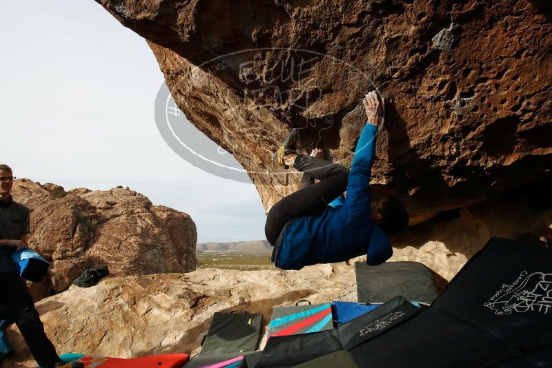 Bouldering in Hueco Tanks on 11/27/2019 with Blue Lizard Climbing and Yoga

Filename: SRM_20191127_0956300.jpg
Aperture: f/9.0
Shutter Speed: 1/250
Body: Canon EOS-1D Mark II
Lens: Canon EF 16-35mm f/2.8 L