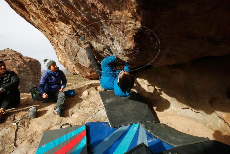Bouldering in Hueco Tanks on 11/27/2019 with Blue Lizard Climbing and Yoga

Filename: SRM_20191127_1003050.jpg
Aperture: f/8.0
Shutter Speed: 1/250
Body: Canon EOS-1D Mark II
Lens: Canon EF 16-35mm f/2.8 L