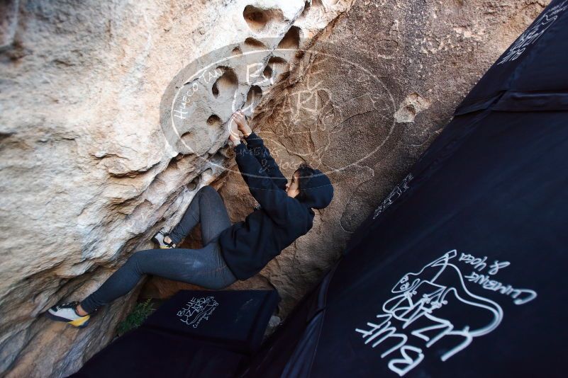 Bouldering in Hueco Tanks on 11/30/2019 with Blue Lizard Climbing and Yoga

Filename: SRM_20191130_1030570.jpg
Aperture: f/2.8
Shutter Speed: 1/250
Body: Canon EOS-1D Mark II
Lens: Canon EF 16-35mm f/2.8 L