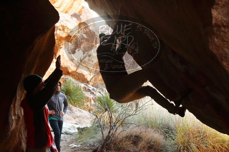 Bouldering in Hueco Tanks on 11/30/2019 with Blue Lizard Climbing and Yoga

Filename: SRM_20191130_1126110.jpg
Aperture: f/4.5
Shutter Speed: 1/250
Body: Canon EOS-1D Mark II
Lens: Canon EF 50mm f/1.8 II