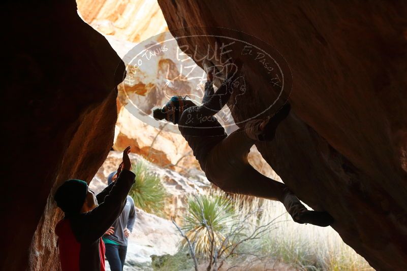 Bouldering in Hueco Tanks on 11/30/2019 with Blue Lizard Climbing and Yoga

Filename: SRM_20191130_1126170.jpg
Aperture: f/4.0
Shutter Speed: 1/250
Body: Canon EOS-1D Mark II
Lens: Canon EF 50mm f/1.8 II
