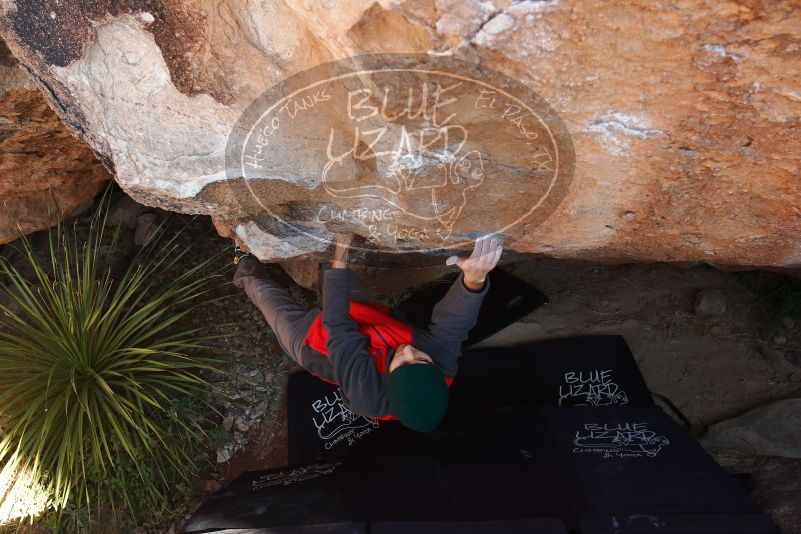 Bouldering in Hueco Tanks on 11/30/2019 with Blue Lizard Climbing and Yoga

Filename: SRM_20191130_1328290.jpg
Aperture: f/6.3
Shutter Speed: 1/250
Body: Canon EOS-1D Mark II
Lens: Canon EF 16-35mm f/2.8 L