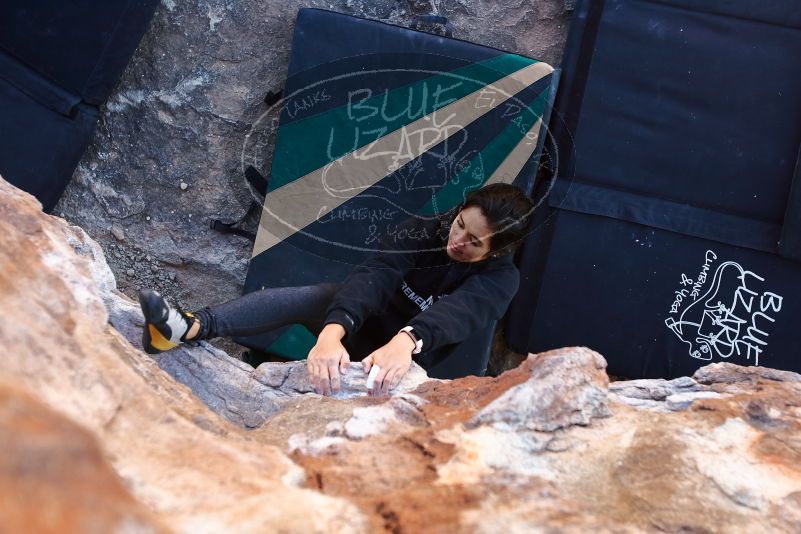 Bouldering in Hueco Tanks on 11/30/2019 with Blue Lizard Climbing and Yoga

Filename: SRM_20191130_1547420.jpg
Aperture: f/4.0
Shutter Speed: 1/250
Body: Canon EOS-1D Mark II
Lens: Canon EF 16-35mm f/2.8 L