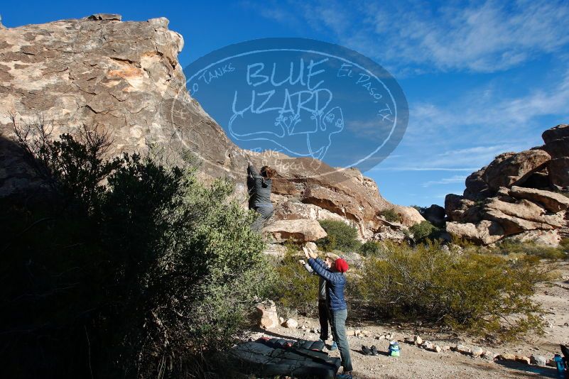 Bouldering in Hueco Tanks on 12/06/2019 with Blue Lizard Climbing and Yoga

Filename: SRM_20191206_1011550.jpg
Aperture: f/5.6
Shutter Speed: 1/400
Body: Canon EOS-1D Mark II
Lens: Canon EF 16-35mm f/2.8 L