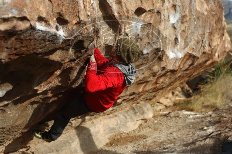 Bouldering in Hueco Tanks on 12/11/2019 with Blue Lizard Climbing and Yoga

Filename: SRM_20191211_1000460.jpg
Aperture: f/3.5
Shutter Speed: 1/400
Body: Canon EOS-1D Mark II
Lens: Canon EF 50mm f/1.8 II
