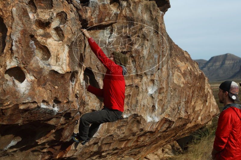 Bouldering in Hueco Tanks on 12/11/2019 with Blue Lizard Climbing and Yoga

Filename: SRM_20191211_1000510.jpg
Aperture: f/4.5
Shutter Speed: 1/400
Body: Canon EOS-1D Mark II
Lens: Canon EF 50mm f/1.8 II