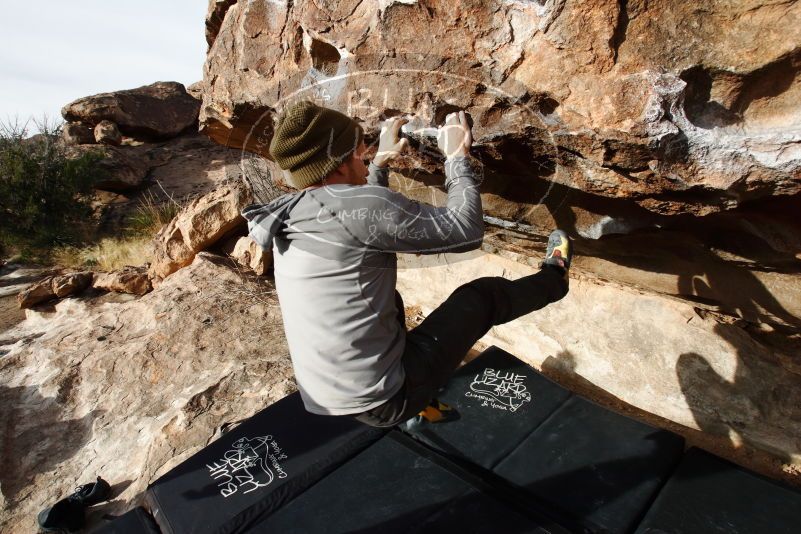 Bouldering in Hueco Tanks on 12/11/2019 with Blue Lizard Climbing and Yoga

Filename: SRM_20191211_1016220.jpg
Aperture: f/7.1
Shutter Speed: 1/400
Body: Canon EOS-1D Mark II
Lens: Canon EF 16-35mm f/2.8 L