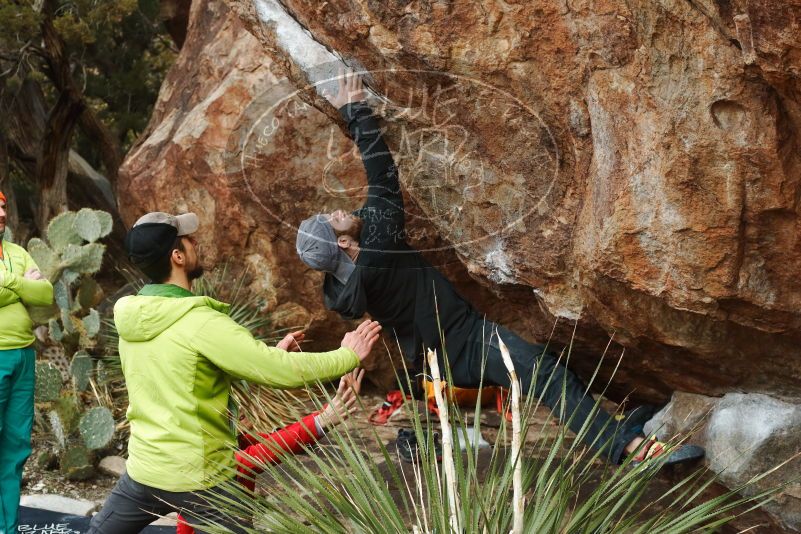 Bouldering in Hueco Tanks on 12/11/2019 with Blue Lizard Climbing and Yoga

Filename: SRM_20191211_1606420.jpg
Aperture: f/4.5
Shutter Speed: 1/400
Body: Canon EOS-1D Mark II
Lens: Canon EF 50mm f/1.8 II