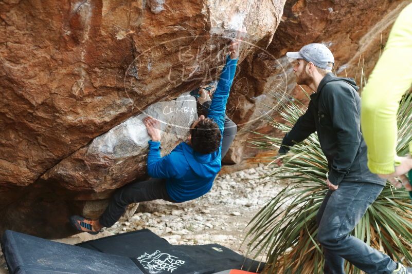 Bouldering in Hueco Tanks on 12/11/2019 with Blue Lizard Climbing and Yoga

Filename: SRM_20191211_1643540.jpg
Aperture: f/4.0
Shutter Speed: 1/100
Body: Canon EOS-1D Mark II
Lens: Canon EF 50mm f/1.8 II