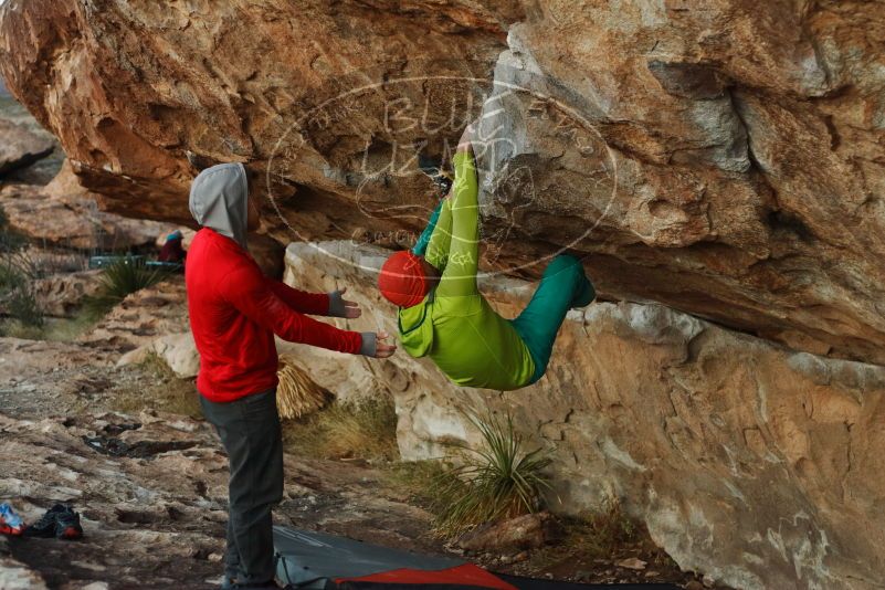 Bouldering in Hueco Tanks on 12/11/2019 with Blue Lizard Climbing and Yoga

Filename: SRM_20191211_1806080.jpg
Aperture: f/3.2
Shutter Speed: 1/250
Body: Canon EOS-1D Mark II
Lens: Canon EF 50mm f/1.8 II