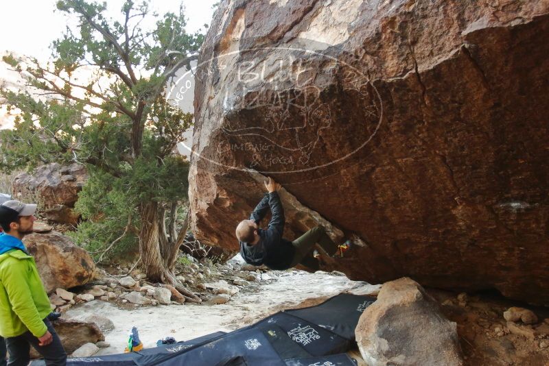 Bouldering in Hueco Tanks on 12/13/2019 with Blue Lizard Climbing and Yoga

Filename: SRM_20191213_1013290.jpg
Aperture: f/2.8
Shutter Speed: 1/250
Body: Canon EOS-1D Mark II
Lens: Canon EF 16-35mm f/2.8 L