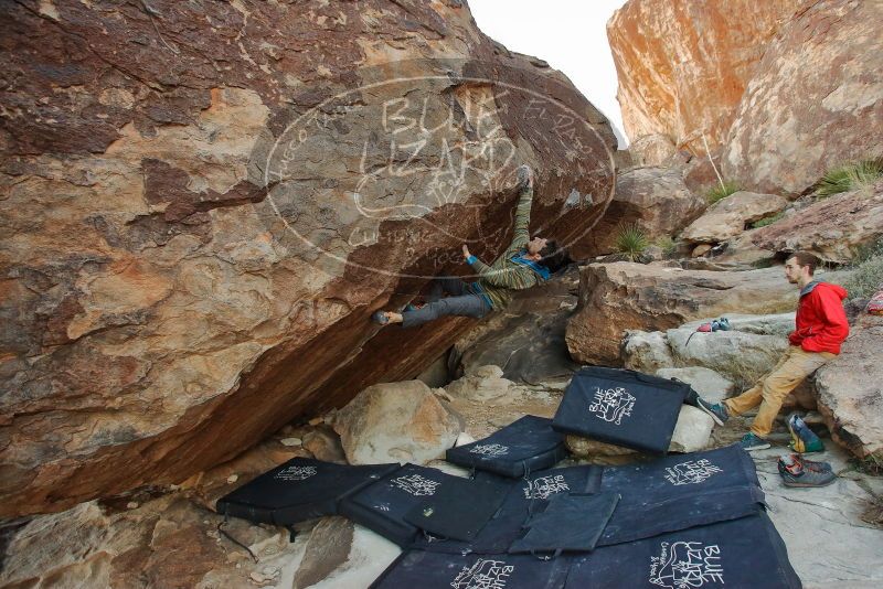 Bouldering in Hueco Tanks on 12/13/2019 with Blue Lizard Climbing and Yoga

Filename: SRM_20191213_1021410.jpg
Aperture: f/4.5
Shutter Speed: 1/250
Body: Canon EOS-1D Mark II
Lens: Canon EF 16-35mm f/2.8 L