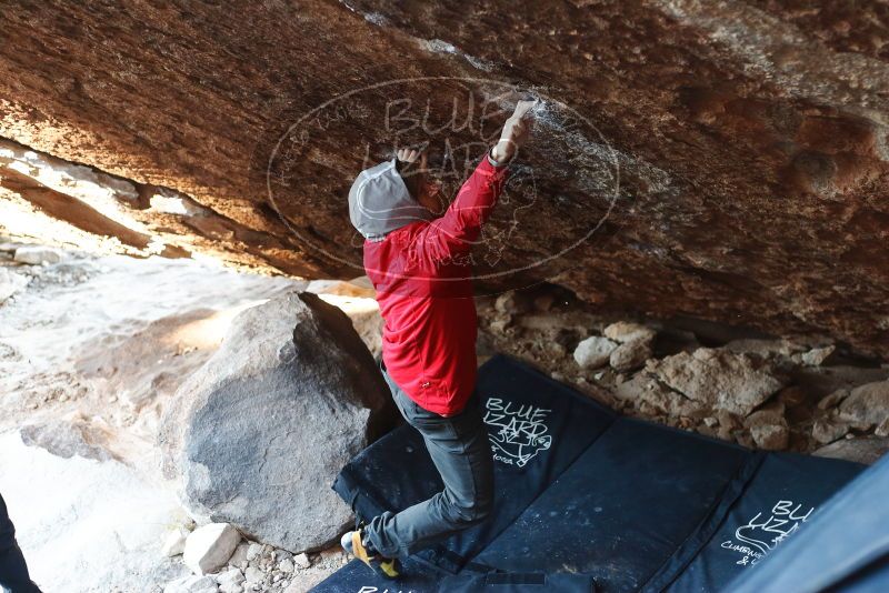 Bouldering in Hueco Tanks on 12/13/2019 with Blue Lizard Climbing and Yoga

Filename: SRM_20191213_1118320.jpg
Aperture: f/2.8
Shutter Speed: 1/250
Body: Canon EOS-1D Mark II
Lens: Canon EF 50mm f/1.8 II