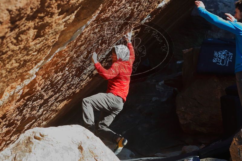 Bouldering in Hueco Tanks on 12/13/2019 with Blue Lizard Climbing and Yoga

Filename: SRM_20191213_1128280.jpg
Aperture: f/4.0
Shutter Speed: 1/250
Body: Canon EOS-1D Mark II
Lens: Canon EF 50mm f/1.8 II