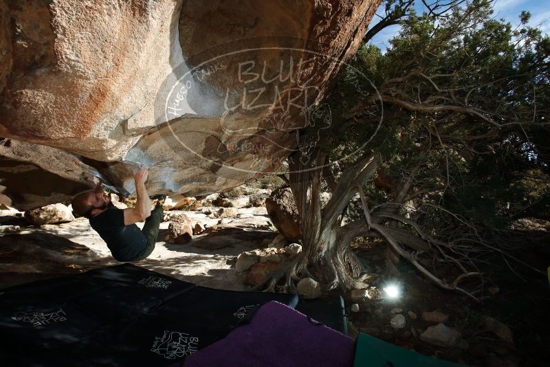 Bouldering in Hueco Tanks on 12/13/2019 with Blue Lizard Climbing and Yoga

Filename: SRM_20191213_1550570.jpg
Aperture: f/7.1
Shutter Speed: 1/250
Body: Canon EOS-1D Mark II
Lens: Canon EF 16-35mm f/2.8 L