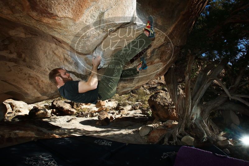 Bouldering in Hueco Tanks on 12/13/2019 with Blue Lizard Climbing and Yoga

Filename: SRM_20191213_1611280.jpg
Aperture: f/8.0
Shutter Speed: 1/250
Body: Canon EOS-1D Mark II
Lens: Canon EF 16-35mm f/2.8 L