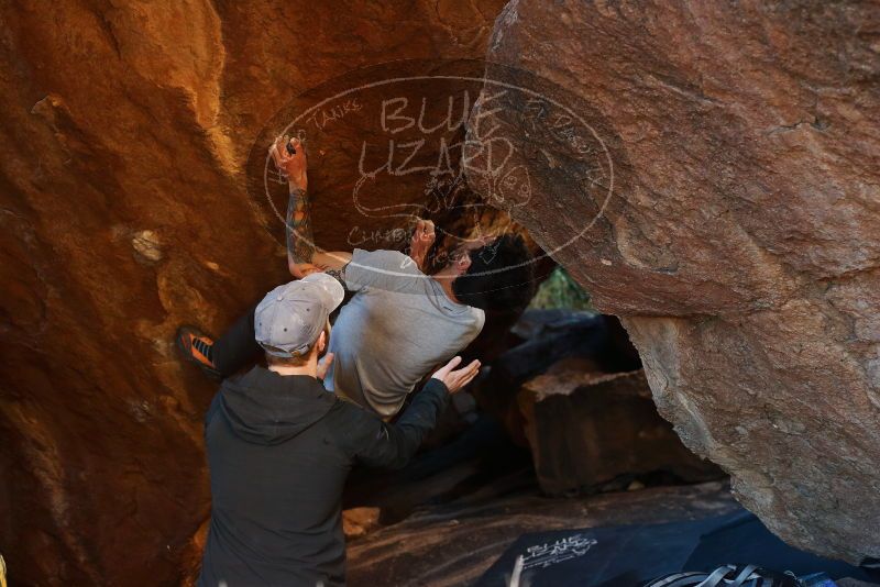 Bouldering in Hueco Tanks on 12/13/2019 with Blue Lizard Climbing and Yoga

Filename: SRM_20191213_1710330.jpg
Aperture: f/3.5
Shutter Speed: 1/250
Body: Canon EOS-1D Mark II
Lens: Canon EF 50mm f/1.8 II