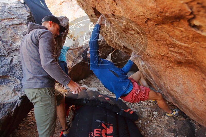 Bouldering in Hueco Tanks on 12/14/2019 with Blue Lizard Climbing and Yoga

Filename: SRM_20191214_1151290.jpg
Aperture: f/3.2
Shutter Speed: 1/320
Body: Canon EOS-1D Mark II
Lens: Canon EF 16-35mm f/2.8 L