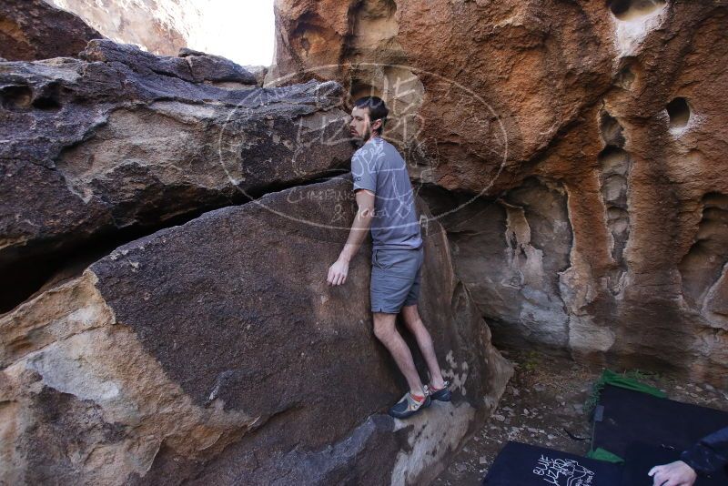 Bouldering in Hueco Tanks on 12/14/2019 with Blue Lizard Climbing and Yoga

Filename: SRM_20191214_1612580.jpg
Aperture: f/5.0
Shutter Speed: 1/250
Body: Canon EOS-1D Mark II
Lens: Canon EF 16-35mm f/2.8 L