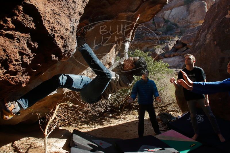 Bouldering in Hueco Tanks on 12/15/2019 with Blue Lizard Climbing and Yoga

Filename: SRM_20191215_1444261.jpg
Aperture: f/5.0
Shutter Speed: 1/400
Body: Canon EOS-1D Mark II
Lens: Canon EF 16-35mm f/2.8 L