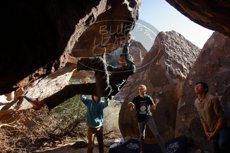 Bouldering in Hueco Tanks on 12/15/2019 with Blue Lizard Climbing and Yoga

Filename: SRM_20191215_1510510.jpg
Aperture: f/5.0
Shutter Speed: 1/400
Body: Canon EOS-1D Mark II
Lens: Canon EF 16-35mm f/2.8 L