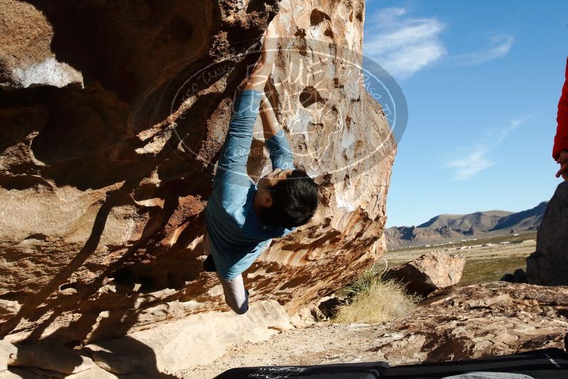 Bouldering in Hueco Tanks on 12/16/2019 with Blue Lizard Climbing and Yoga

Filename: SRM_20191216_1018120.jpg
Aperture: f/8.0
Shutter Speed: 1/500
Body: Canon EOS-1D Mark II
Lens: Canon EF 16-35mm f/2.8 L