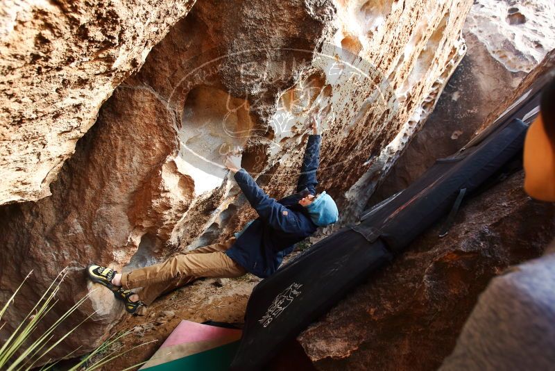 Bouldering in Hueco Tanks on 12/16/2019 with Blue Lizard Climbing and Yoga

Filename: SRM_20191216_1621430.jpg
Aperture: f/3.5
Shutter Speed: 1/250
Body: Canon EOS-1D Mark II
Lens: Canon EF 16-35mm f/2.8 L