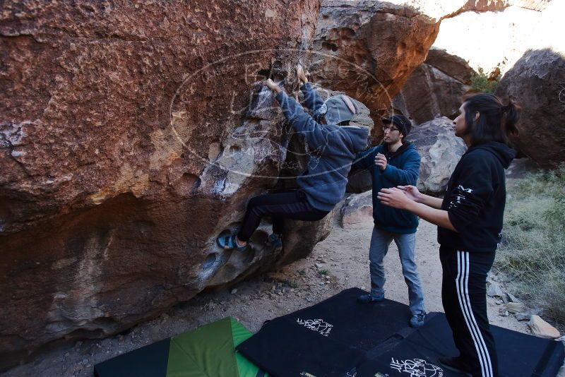 Bouldering in Hueco Tanks on 12/19/2019 with Blue Lizard Climbing and Yoga

Filename: SRM_20191219_1102280.jpg
Aperture: f/4.5
Shutter Speed: 1/250
Body: Canon EOS-1D Mark II
Lens: Canon EF 16-35mm f/2.8 L
